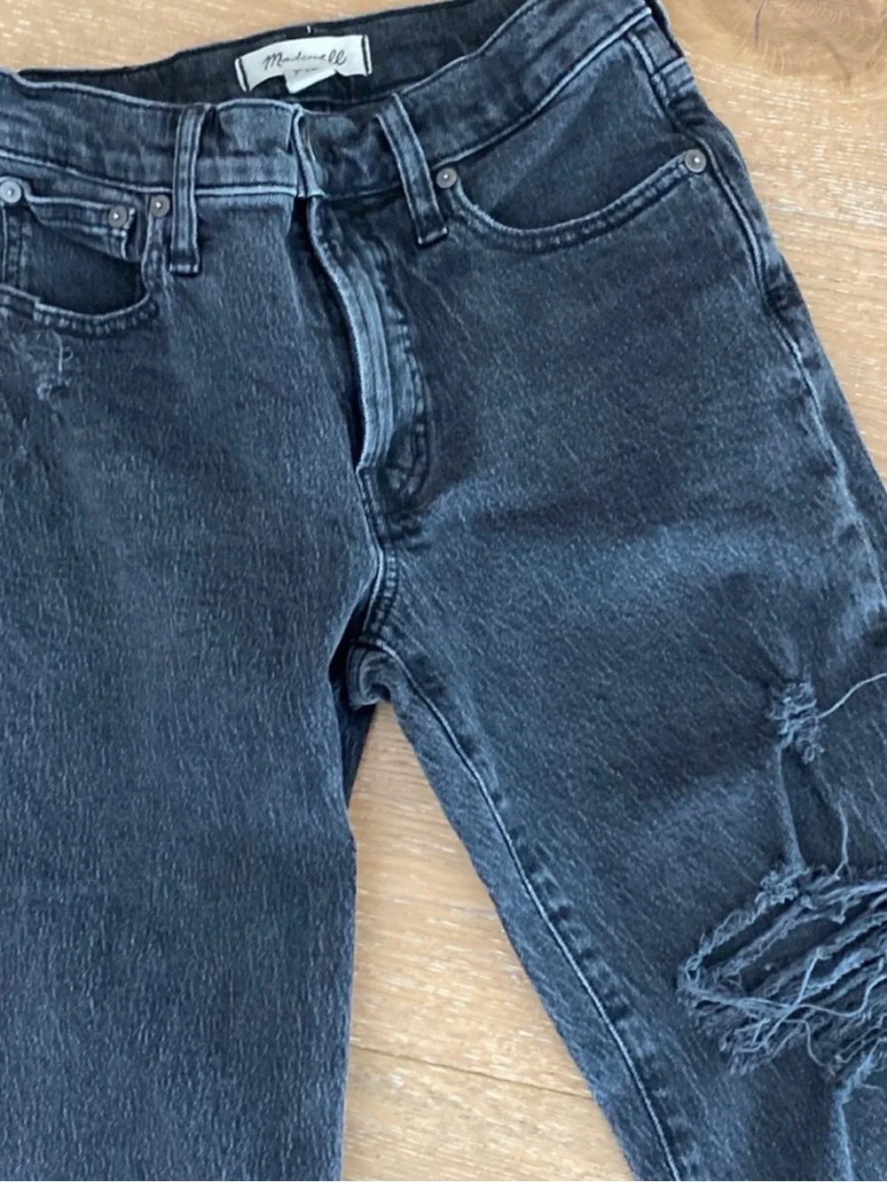 Madewell “The Perfect Vintage Straight Jean” 24 - Picture 5 of 13